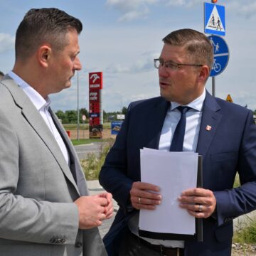 Minister Paszyk z&nbsp;wizytą w&nbsp;gminie Stare Miasto