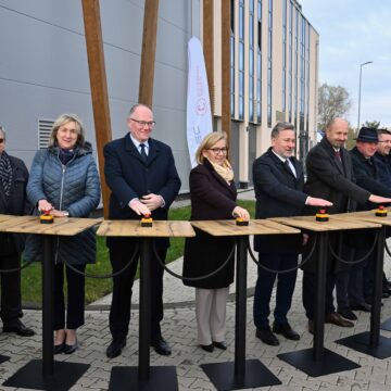 Ciepłownia geotermalna w&nbsp;Koninie oficjalnie otwarta
