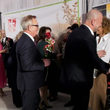 Z&nbsp;ludźmi, dla ludzi