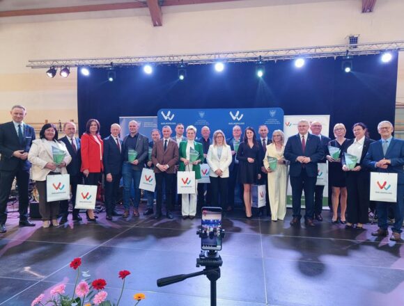 Rozstrzygnięto konkurs „Fundusz sołecki – najlepsza inicjatywa”. Wielkopolskie sołectwa z&nbsp;nagrodami